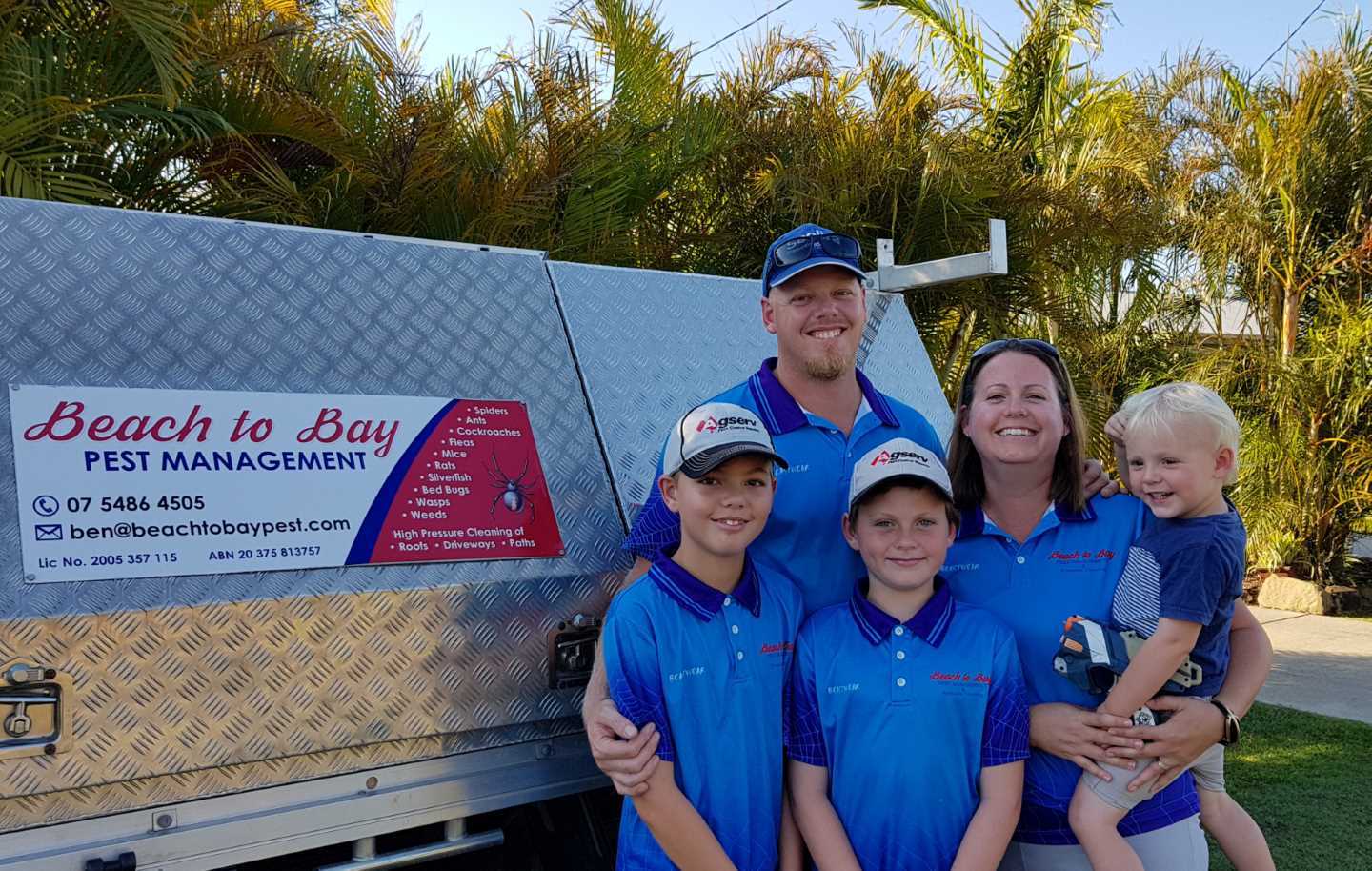 The awesome Andrews family from Beach to Bay Pest Management - young Wyatt and Angus with parents Ben and Cassie and little brother Hudson