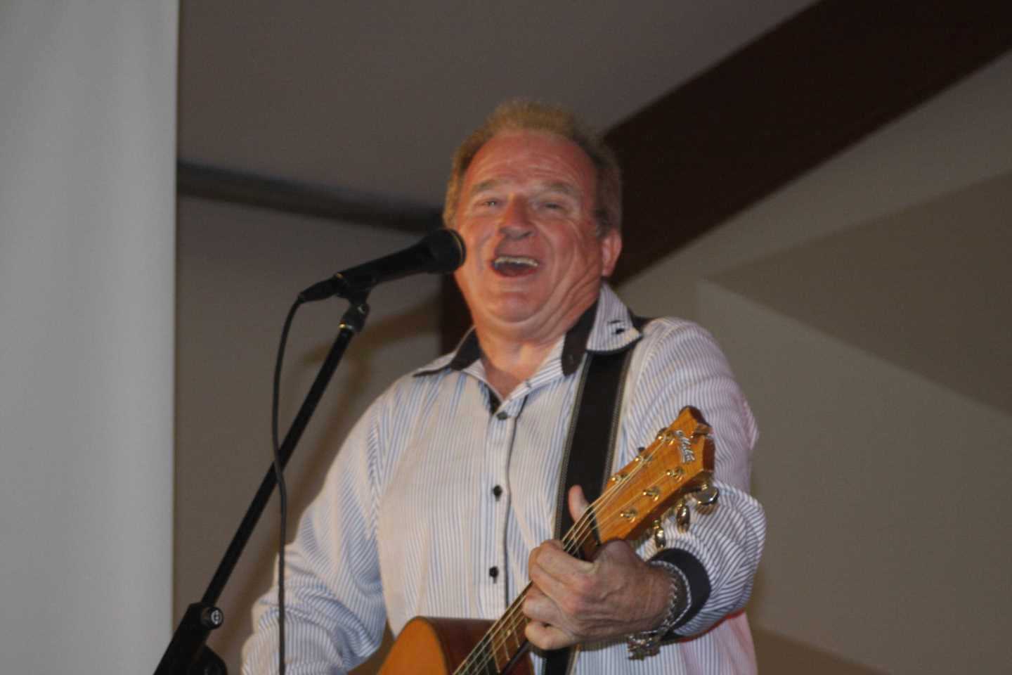 Bush to Beach Gala: Rodney Vincent will perform at the upcoming Bush to Beach Gala Dinner, July 14 at the Rainbow Beach Hall - book your table now!