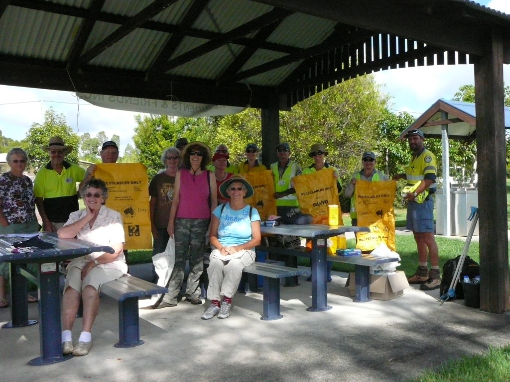26 people joined the Cooloola Cove Residents & Friends Inc. and gave their time and energy on a very hot day to picking up litter and clearing our roadsides