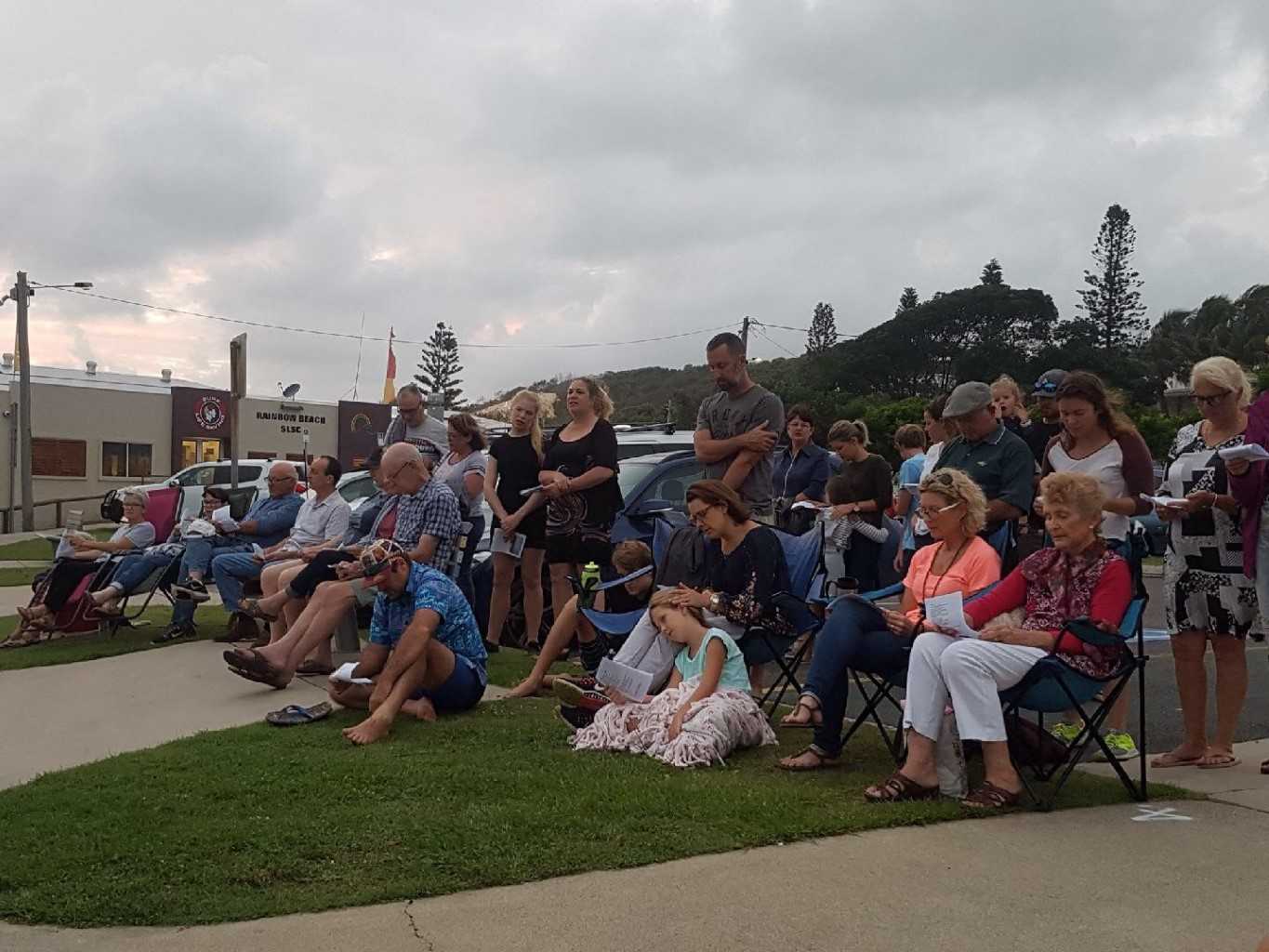 Locals & visitors at the Easter Sunday Sunrise Service