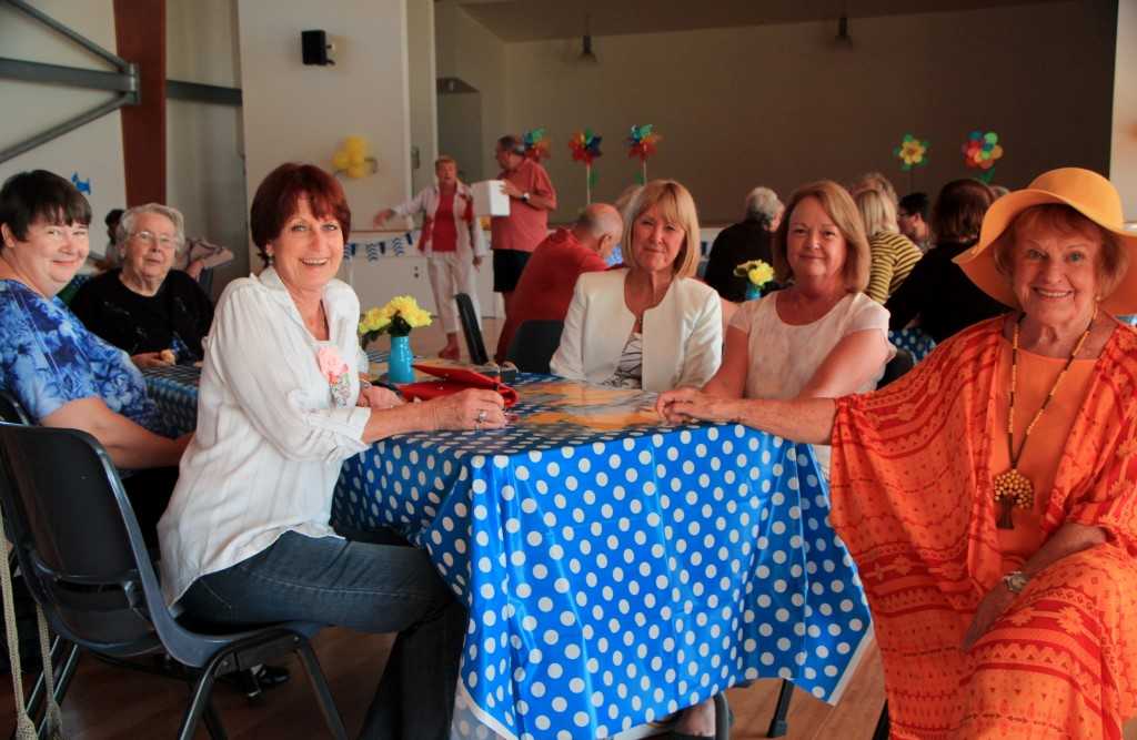 Denise and Geraldine Farrelly, Cherie Mason, Peggy Phelan, Kathy Wallace and June Brown enjoy a catch-up over a cuppa