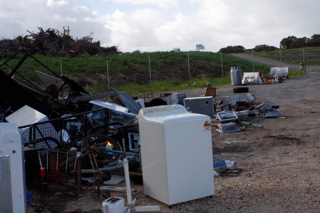 Council is to cease landfilling at Rainbow Beach 