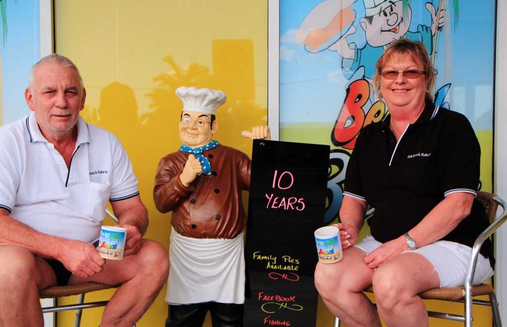Rod, Eddie and Sharon enjoy a well-earned early morning cuppa