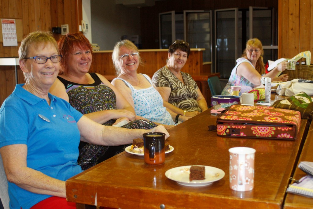 Tin Can Bay Quilters members