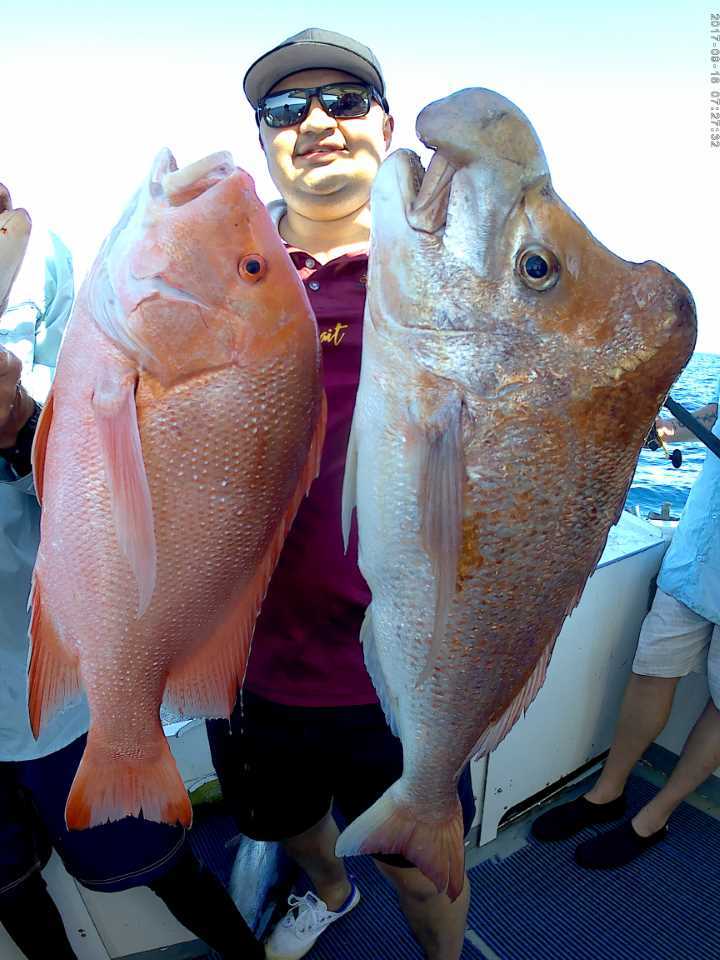 Saul with a nice Red and one of his many Snapper for the day