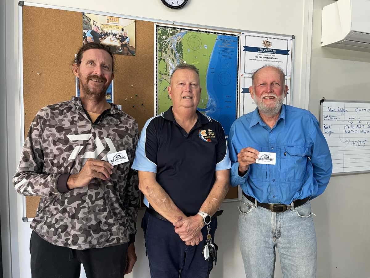 Mid-month winners Selwyn Potter and Ron Cox with club president Alan Rippon