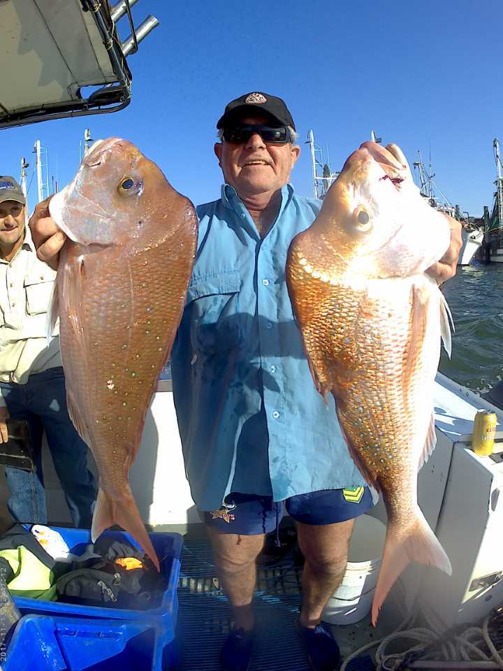Rick and his family were treated with plenty of quality snapper in mixed bag on board Baitrunner.