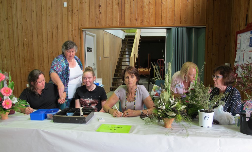 Lisa Lee, Natasha Lee, Lillian Clark, Cherie Mason, Anthea Stevenson, Cheryl Zunic welcomed people to the day