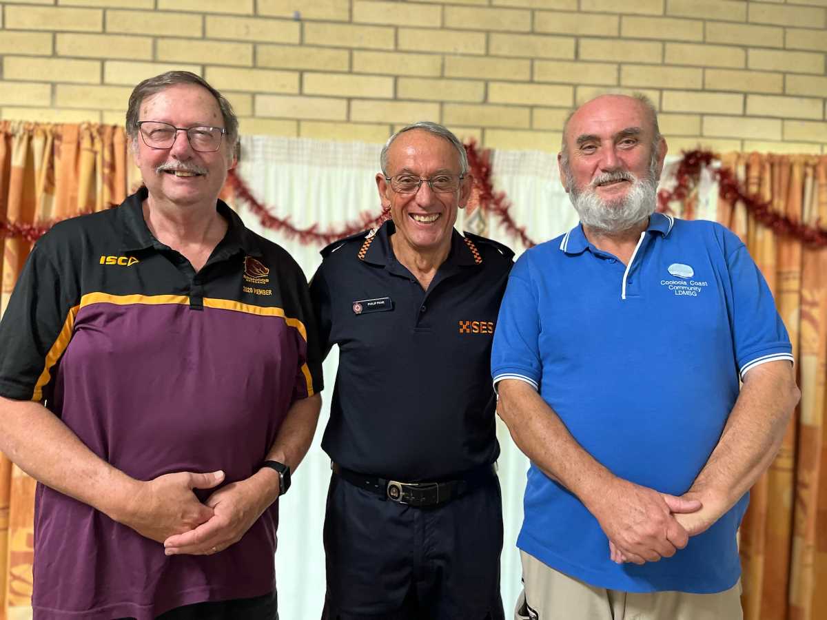 L-R: Kevin Somerville, Phil Pane (Deputy Group Leader TCB SES), and Terry Steele