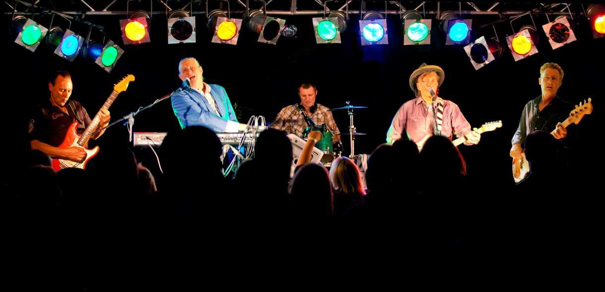 See Mental as Anything on October 15