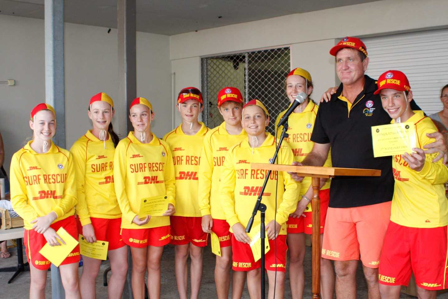 Brad Hethorn farewell the U14's and congratulate those who are continuing on the beach as lifesavers