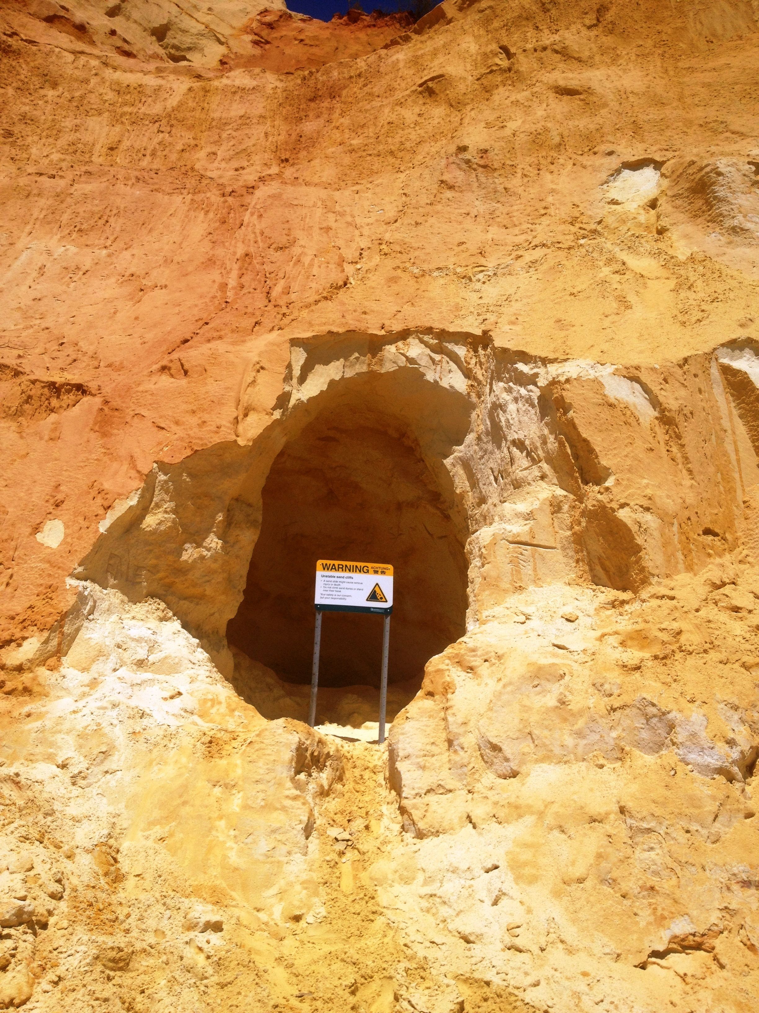 Safety warning issued for Cooloola sand caves