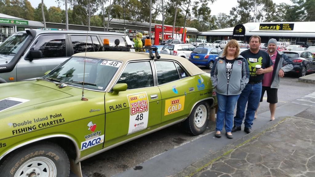 The Dodgy's - Dean and Andrea Hayes and Dan McCormick with their Kermit green, 1976 ZG Ford Fairlane 