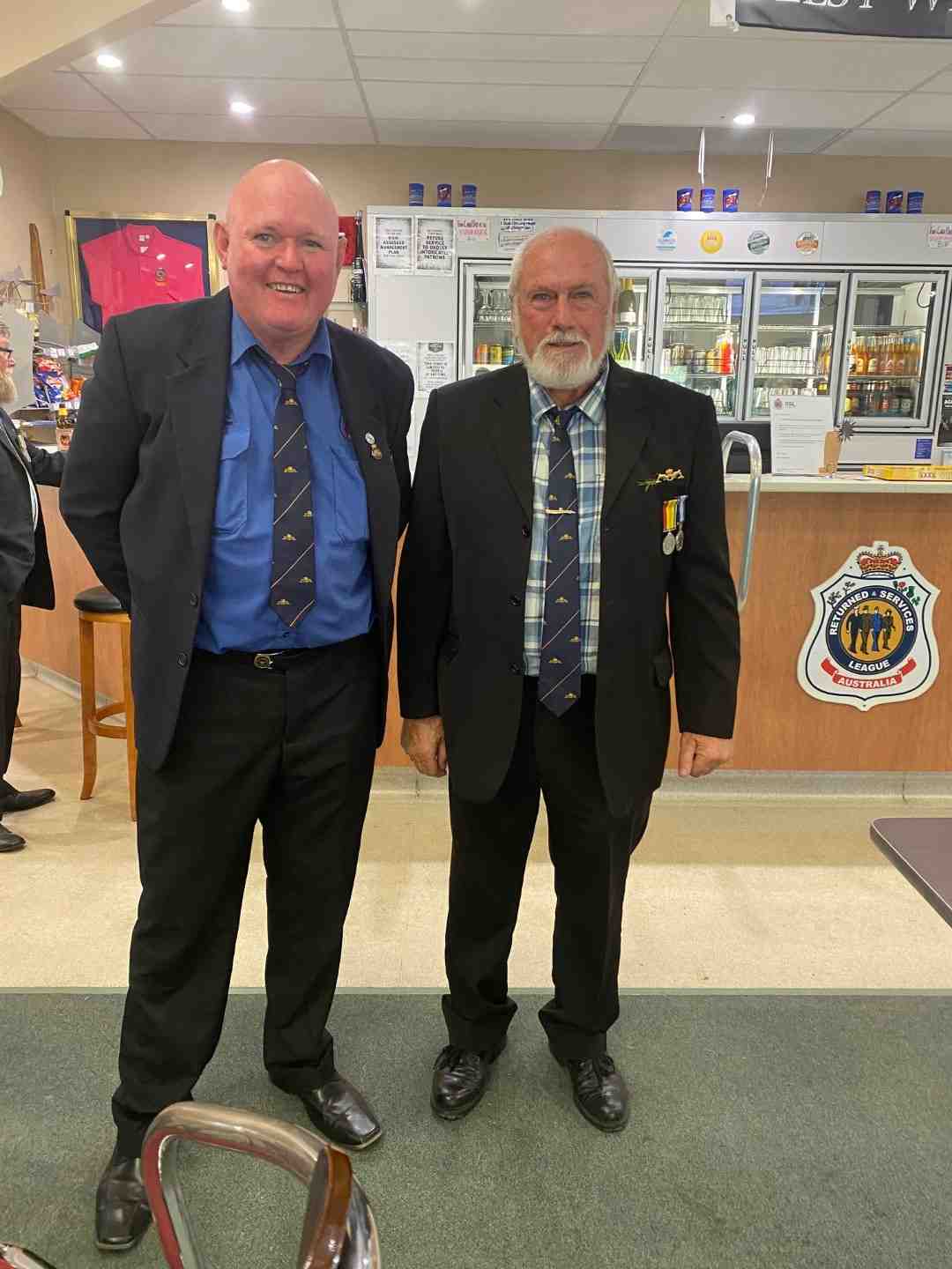 Karl Hempstead and Pat Cahill share experiences on submarines during their time in the Australian Navy