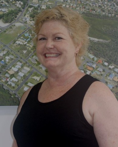 See Ann-Marie Lavers-Grimm from Rainbow Beach Realty shave it all off for cancer