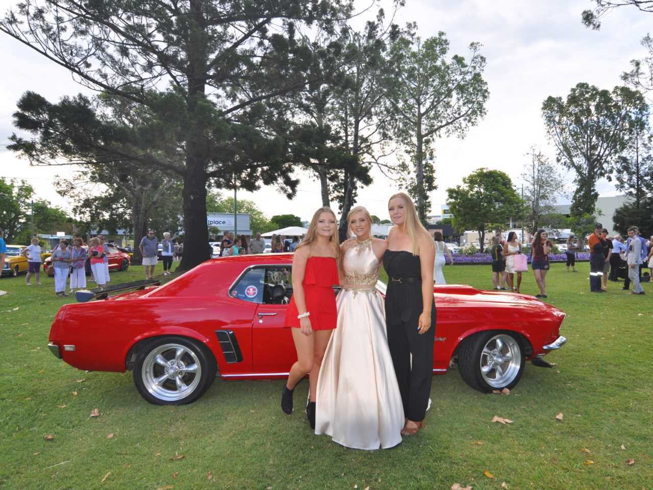 Year 12 2018 Kaitlyn Moraghan (centre) is pictured with Paris Delroy and Kayla Tonna
