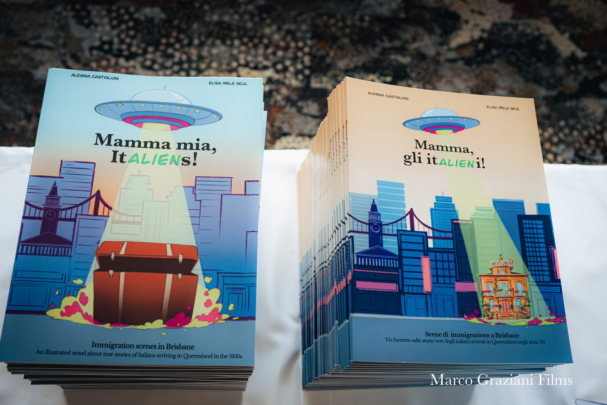 Mamma mia ItALIENS! is available to buy in both English and Italian. Photo by Marco Graziani.