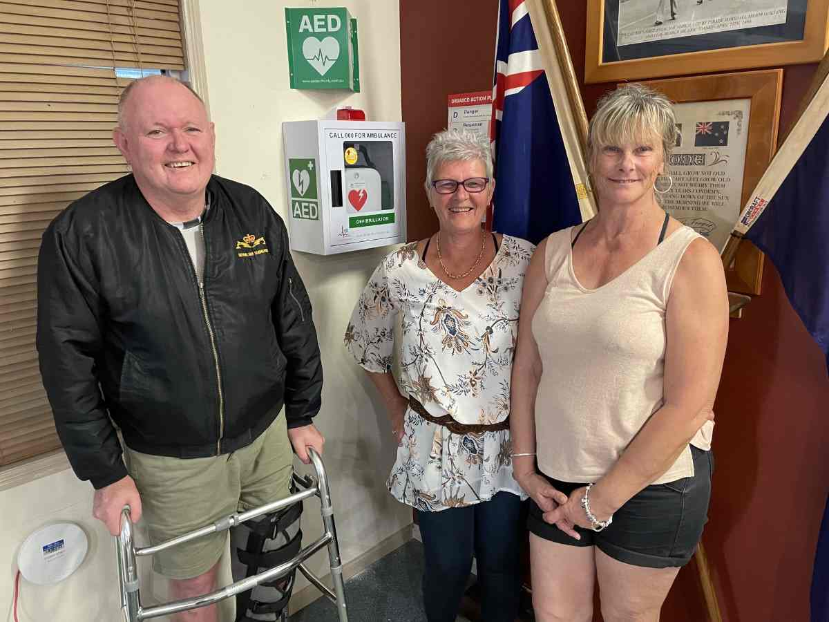 Defibrillators Installed at Tin Can Bay RSL Thanks to Community Support post image
