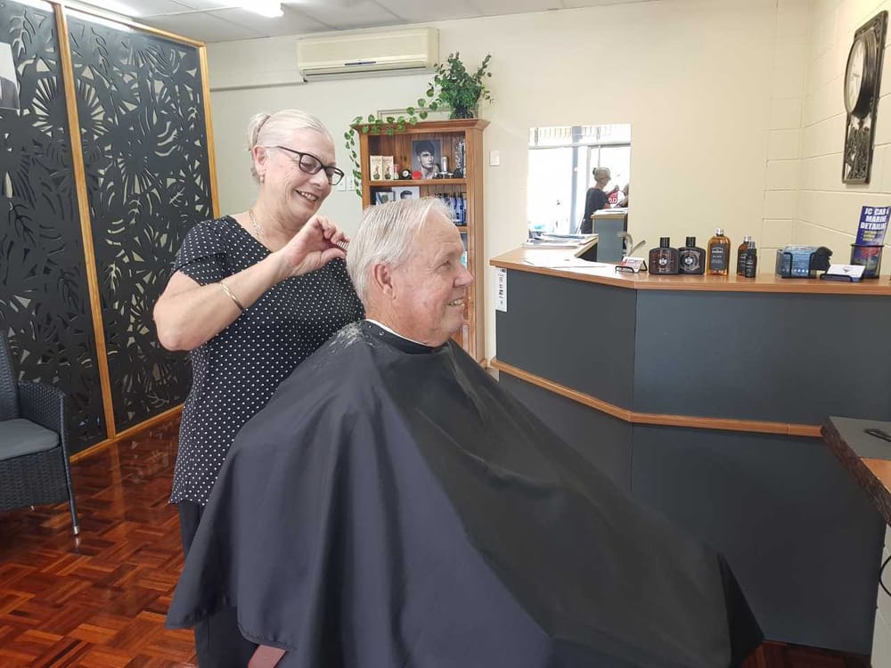 Bayside barber is a beauty post image