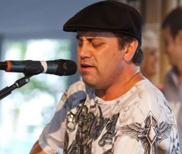 Don’t miss the smooth sounds of Dean Gray at the TCB Country Club