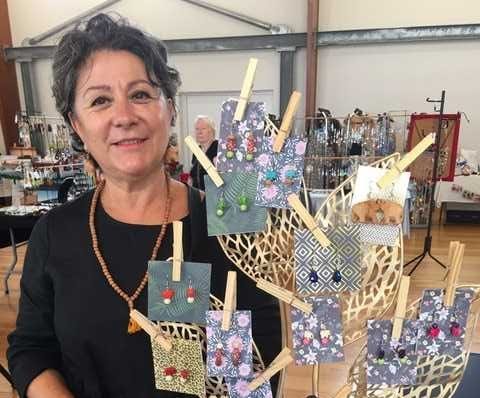 Aida Ghion setting up for the CIRS December markets - image by Fiona Hawthorne