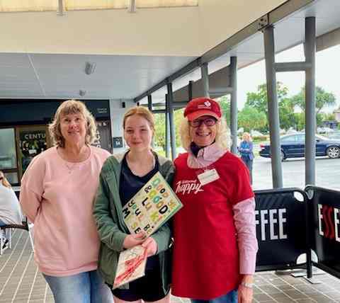 Wishing the lovely Daytona a fond farewell as she embarks on her midwifery studies. Photo by Tina Scullion.