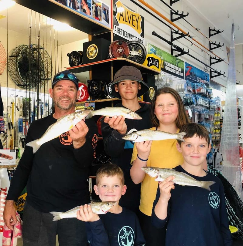 Dad Simon and tribe (oldest to youngest): Jye, Sophie, Luke and Cooper with catches at last year’s Annual Gardiner Fisheries