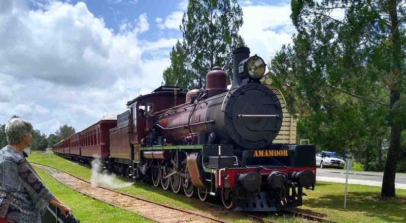 Probus - Katrina, Arthur and Jo picnic at the Rattler